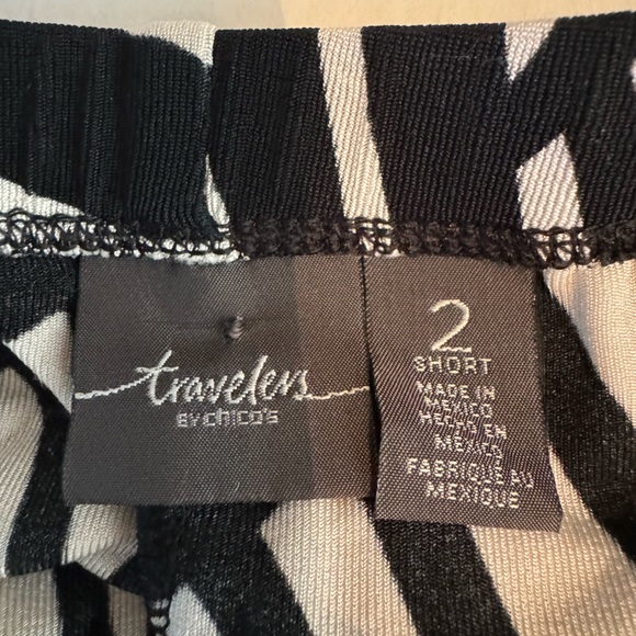 Chicos Womens Travelers Slinky Wide Leg Pants Large Abstract Career Black White - Picture 4 of 5